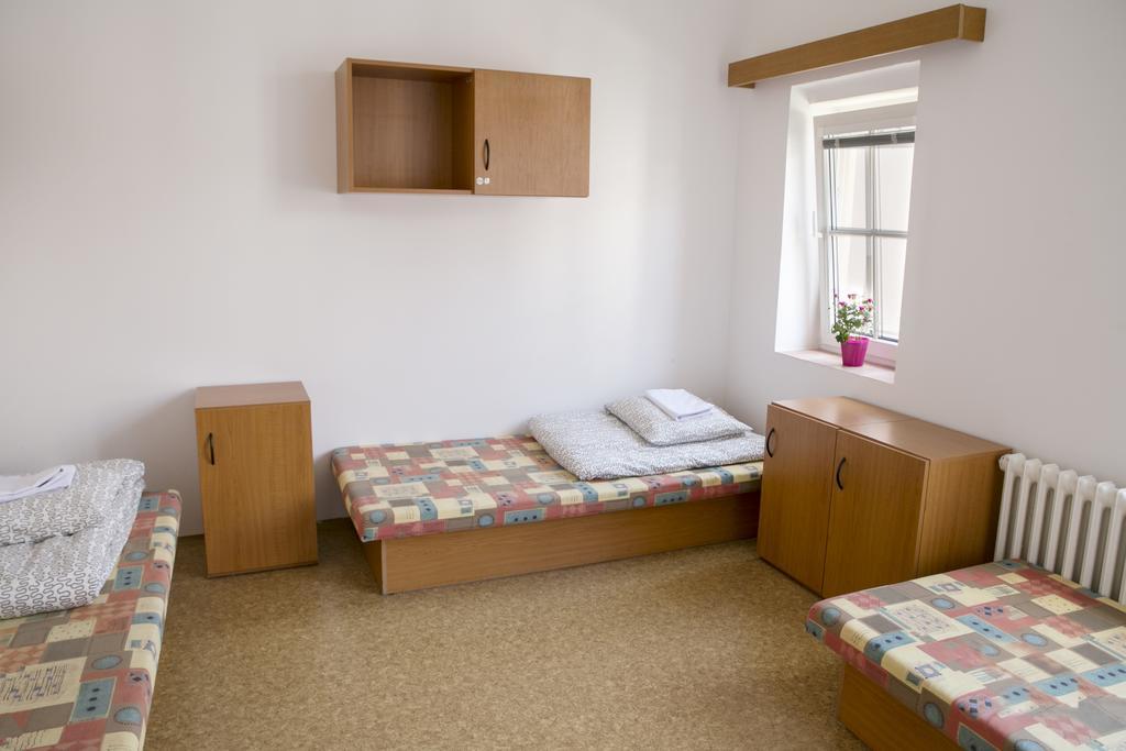 Dizzy Daisy Hostel Prague Luaran gambar