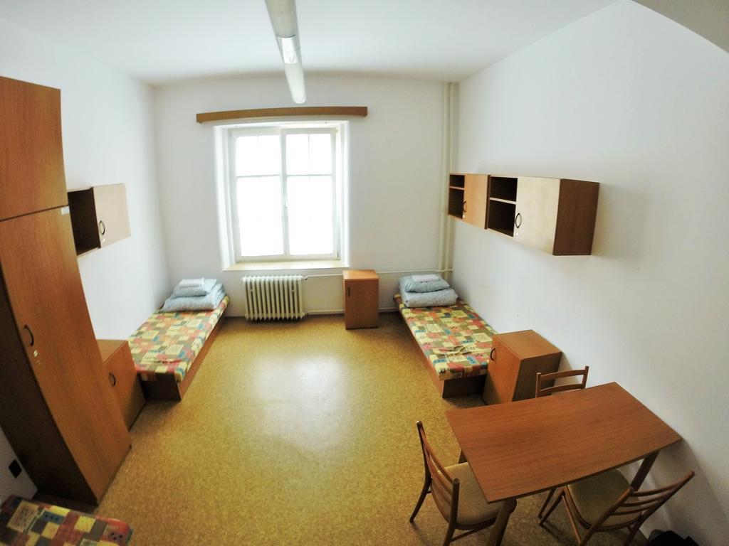 Dizzy Daisy Hostel Prague Bilik gambar